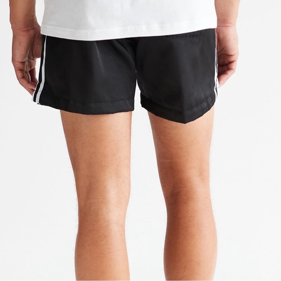 Rare Adidas Originals Football Nations Short - Picture 4 of 12